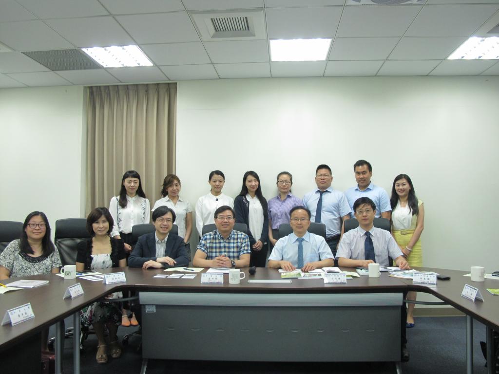 中原大学学习交流现场合影 wpk下载